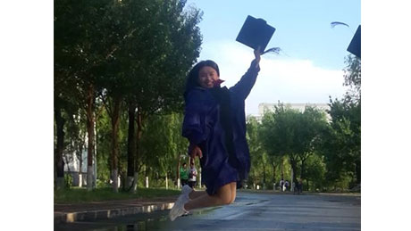 宋玉卓--东北农业大学  硕士
现任：添加剂技术研发，，，，，，集团的奋斗文化深深的感动鼓舞着我，，，，，，在轻松愉悦的工作氛围中，，，，，，我的专业知识储备量增多了，，，，，，专业技能也得到了很大的提高。。。。。。。